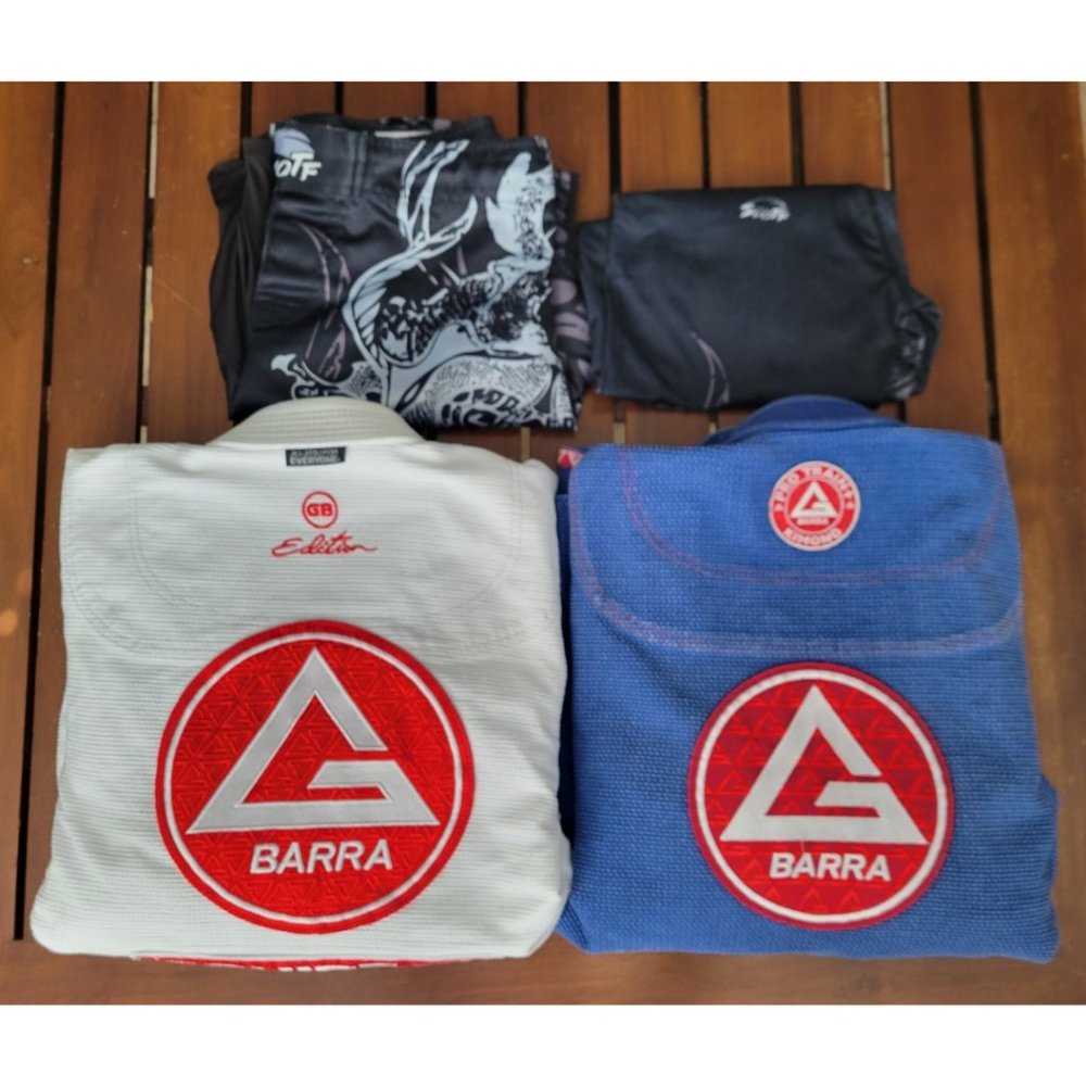 BJJ Set, Gracie Barra Gi White (New), Blue (Used) + bonus No-gi, Unisex